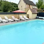 La Sarrazine-gite Familial-piscine * Carlux