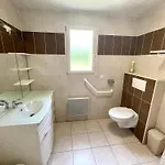 Nyaraló La Sarrazine-gite Familial-piscine *