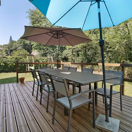 La Sarrazine-gite Familial-piscine * Carlux