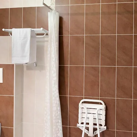 La Sarrazine-gite Familial-piscine * Carlux